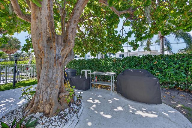 3201 SE 10th Street A11, Pompano Beach, FL 33062