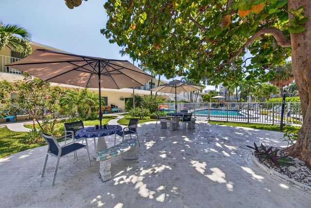 3201 SE 10th Street A11, Pompano Beach, FL 33062