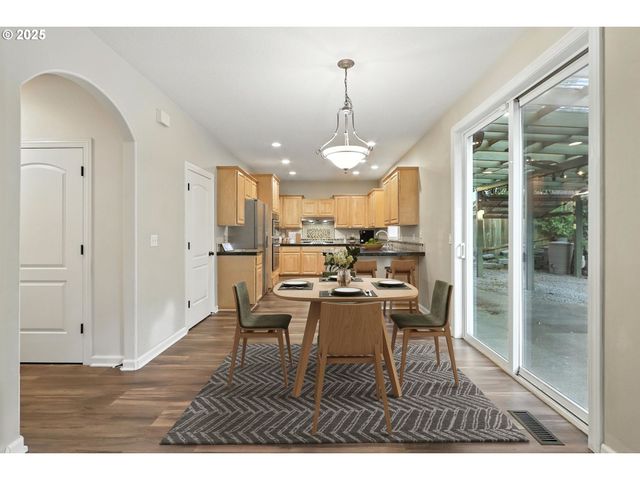 17707 Ne 38TH Way, Vancouver, WA 98682