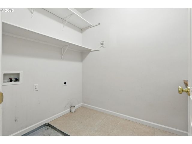 17707 Ne 38TH Way, Vancouver, WA 98682