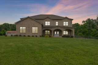 6708 Burkitt Rd, Antioch, TN 37013
