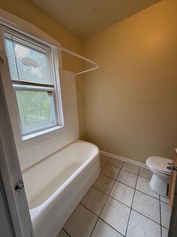 715 W 57th Street 3, Chicago, IL 60621