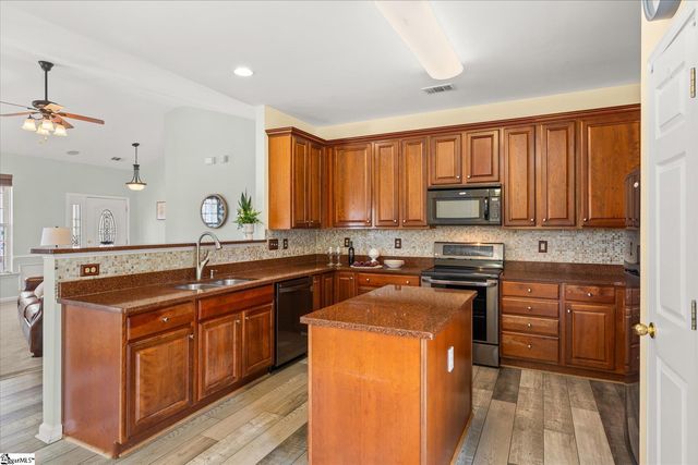 164 Pendock Lane, Piedmont, SC 29673