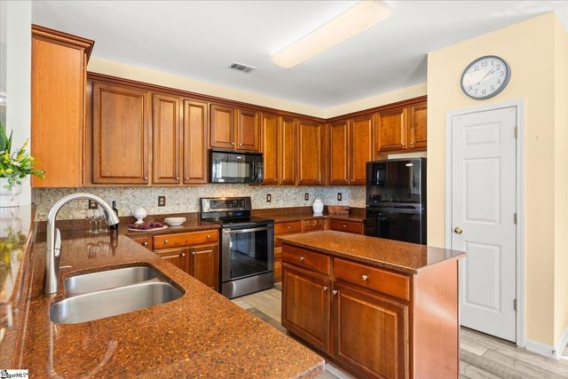 164 Pendock Lane, Piedmont, SC 29673