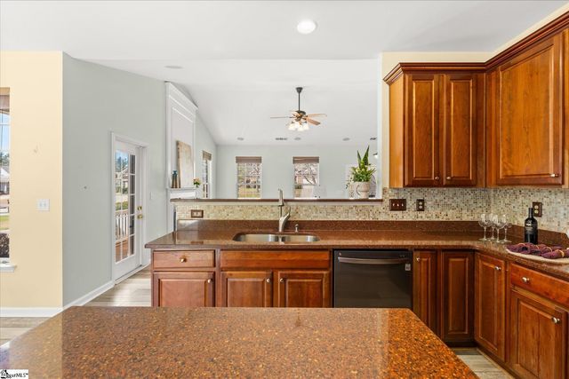 164 Pendock Lane, Piedmont, SC 29673