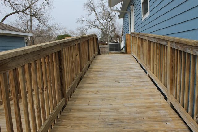 2503 Deats Road, Dickinson, TX 77539