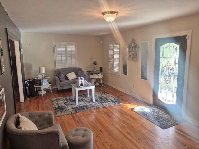 503 Fairview Ave, Opp, AL 36467