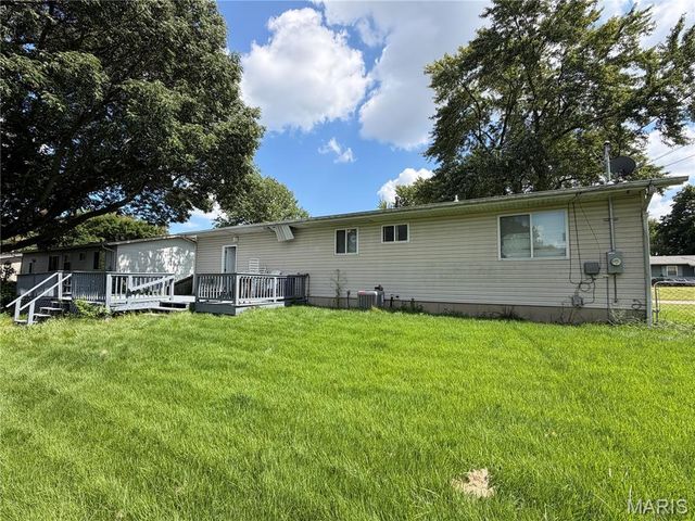 2575 Valley Brook Drive, Florissant, MO 63031