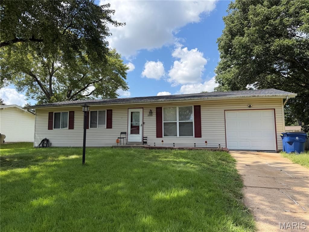 2575 Valley Brook Drive, Florissant, MO 63031