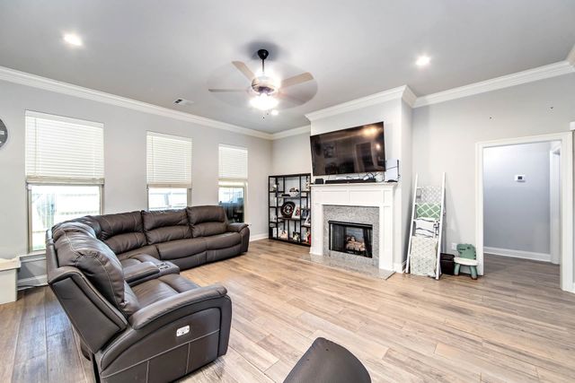 378 Sucrose Drive, Thibodaux, LA 70301