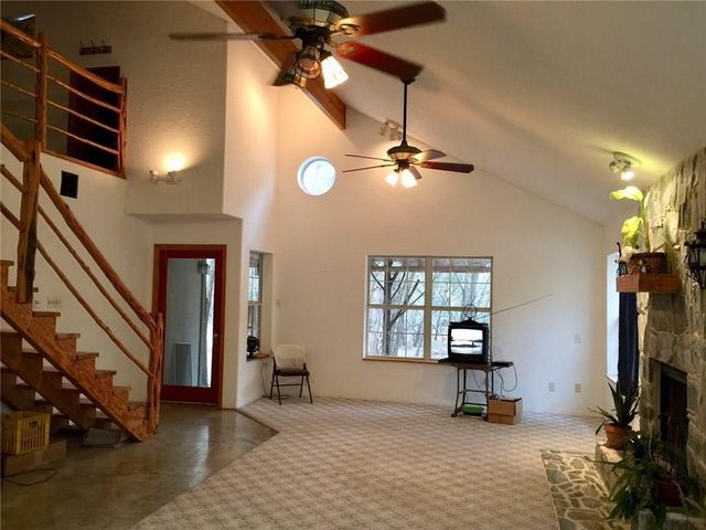 1850 N Rainbow Ranch RD N, Wimberley, TX 78676