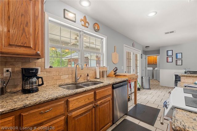 2505 Andrea Lane, Sallisaw, OK 74955