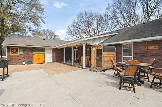 2505 Andrea Lane, Sallisaw, OK 74955