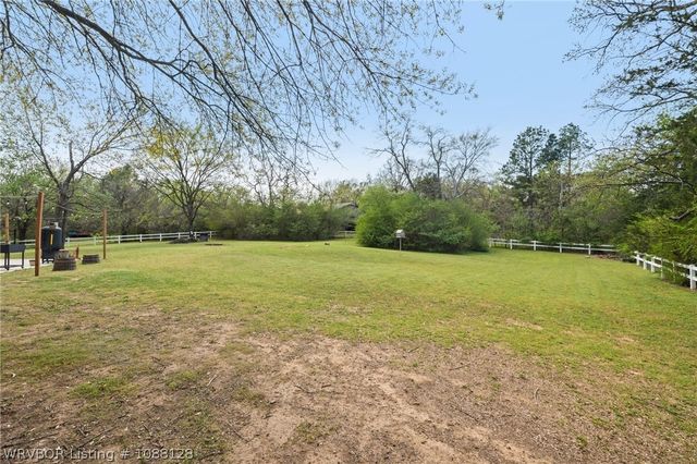 2505 Andrea Lane, Sallisaw, OK 74955