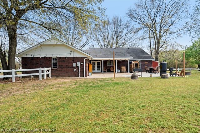 2505 Andrea Lane, Sallisaw, OK 74955