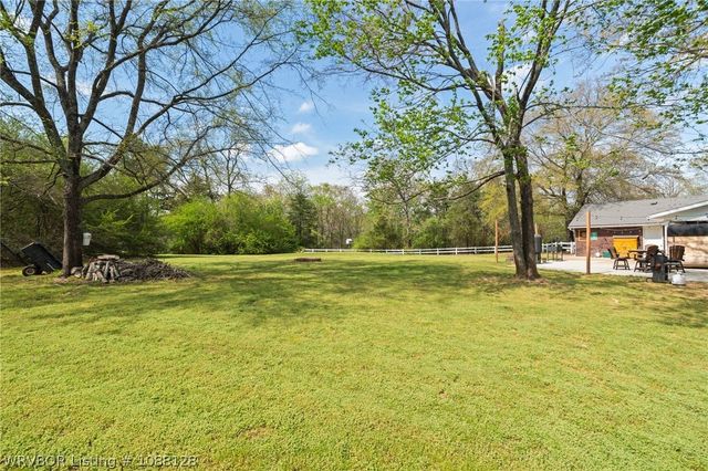 2505 Andrea Lane, Sallisaw, OK 74955