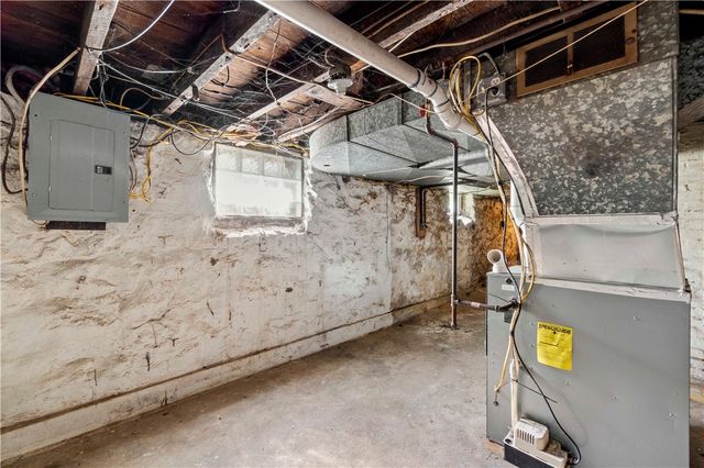 2535 8th Ave, Beaver Falls, PA 15010