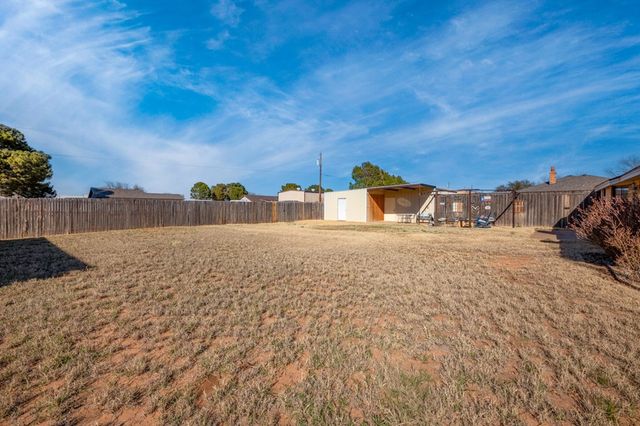 10903 E County Rd 105, Midland, TX 79706