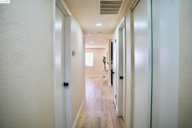 703 Prospector Dr, Stockton, CA 95210