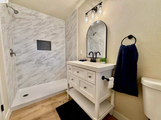 703 Prospector Dr, Stockton, CA 95210