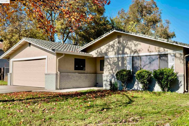 703 Prospector Dr, Stockton, CA 95210