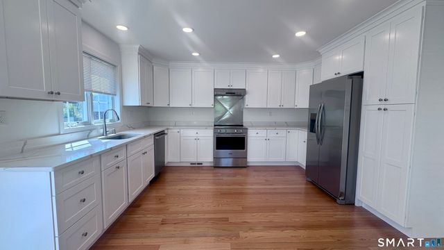 44 Mettler Street A, Woodbridge, CT 06525