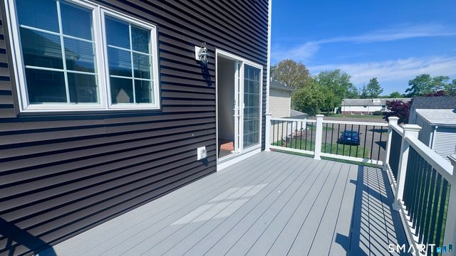 44 Mettler Street A, Woodbridge, CT 06525