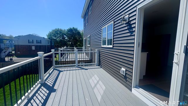 44 Mettler Street A, Woodbridge, CT 06525