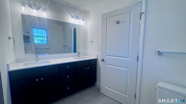 44 Mettler Street A, Woodbridge, CT 06525