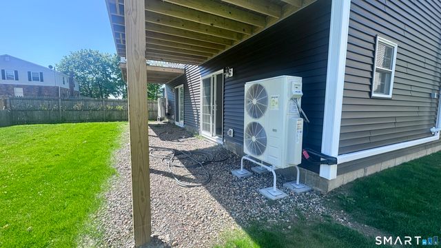 44 Mettler Street A, Woodbridge, CT 06525