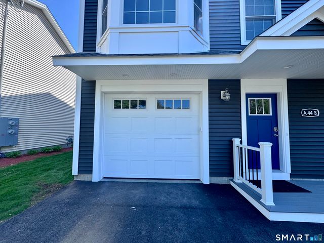 44 Mettler Street A, Woodbridge, CT 06525