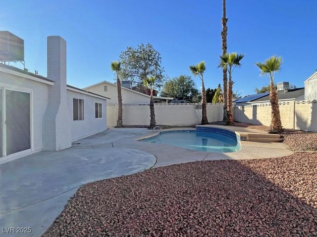 6404 Shawnee Place, Las Vegas, NV 89107