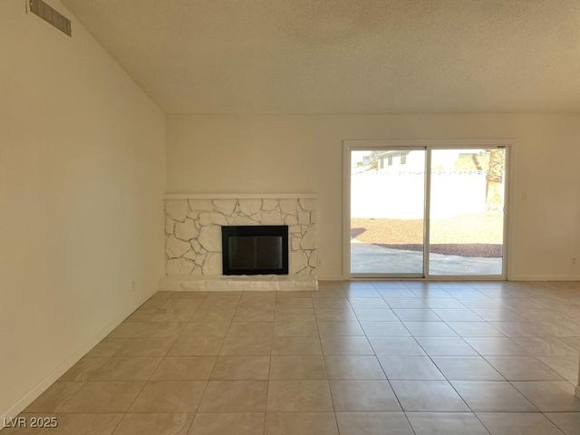 6404 Shawnee Place, Las Vegas, NV 89107