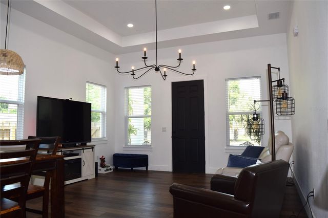 6534 WAYNE STREET, St Petersburg, FL 33702