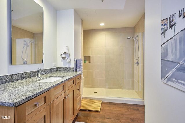 601 W Rosemary Street 712, Chapel Hill, NC 27516