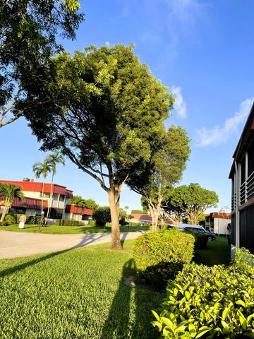 12011 Poinciana Boulevard S 202, Royal Palm Beach, FL 33411