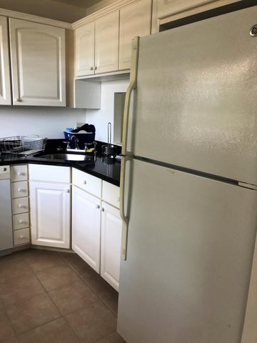 12011 Poinciana Boulevard S 202, Royal Palm Beach, FL 33411