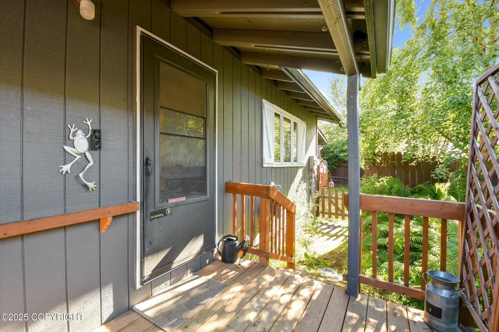 10145 Goose Berry Place, Anchorage, AK 99515