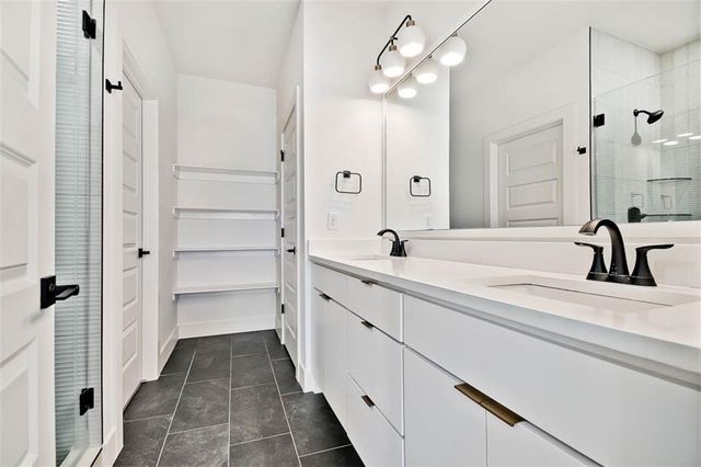 4 Savidge Circle, Bella Vista, AR 72715