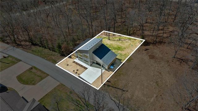 4 Savidge Circle, Bella Vista, AR 72715