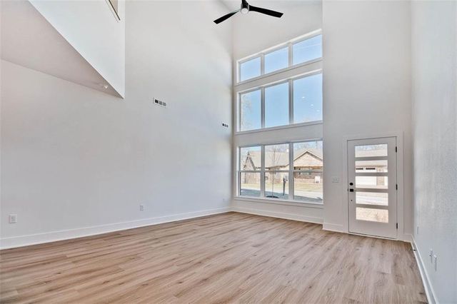 4 Savidge Circle, Bella Vista, AR 72715