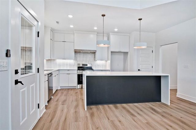 4 Savidge Circle, Bella Vista, AR 72715