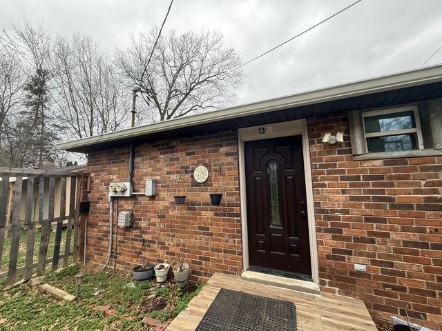 1320 Tulip Grove Rd, Hermitage, TN 37076