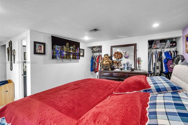 820 E 10th Avenue, Hialeah, FL 33010