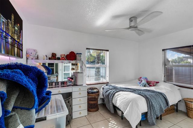 820 E 10th Avenue, Hialeah, FL 33010