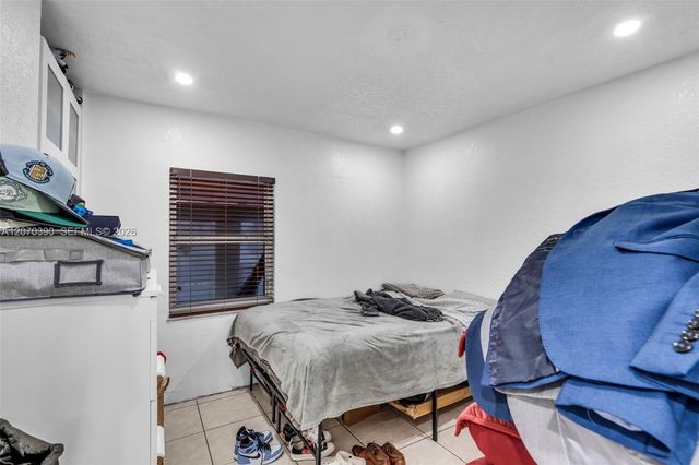 820 E 10th Avenue, Hialeah, FL 33010