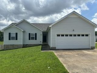 409 Athena Dr, Clarksville, TN 37042