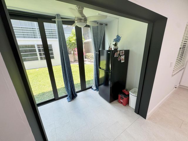 18 Piedmont A, Delray Beach, FL 33484