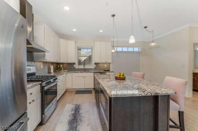 468 River Styx Rd 4, Hopatcong Boro, NJ 07843