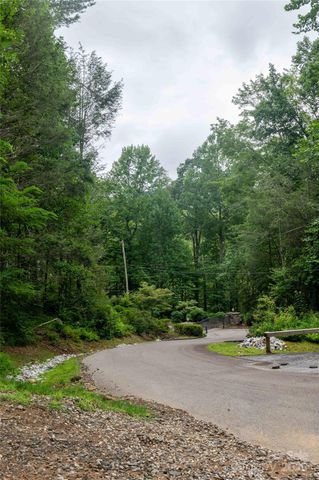 44 Deer Trail Drive, Burnsville, NC 28714